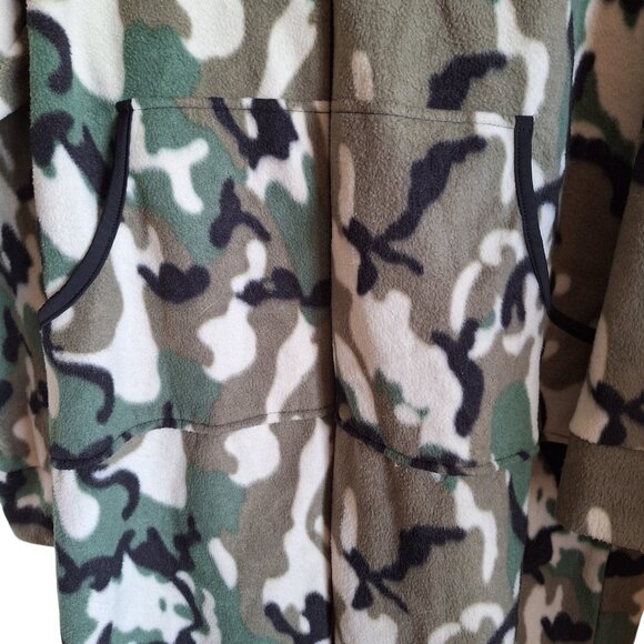Adult Fleece Camouflage Hooded Onesie Pajamas, Snug As A Bug Large - Picture 6 of 9